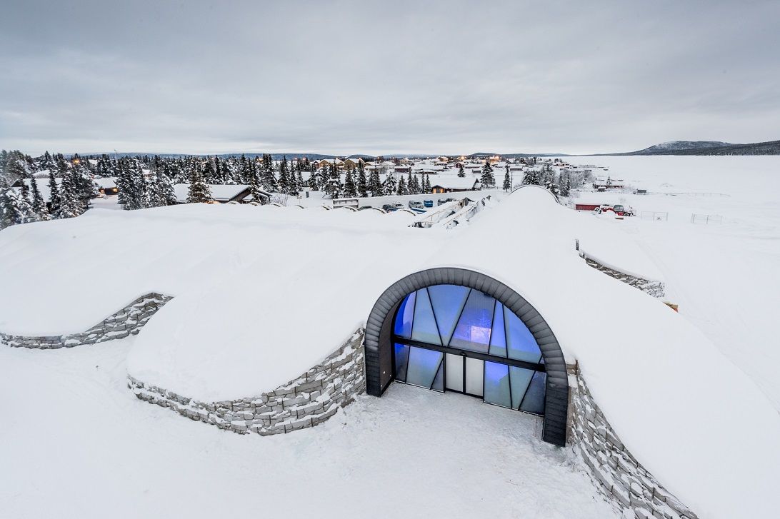 entrance icehotel 365 Photo Asaf Kliger www.icehotel2