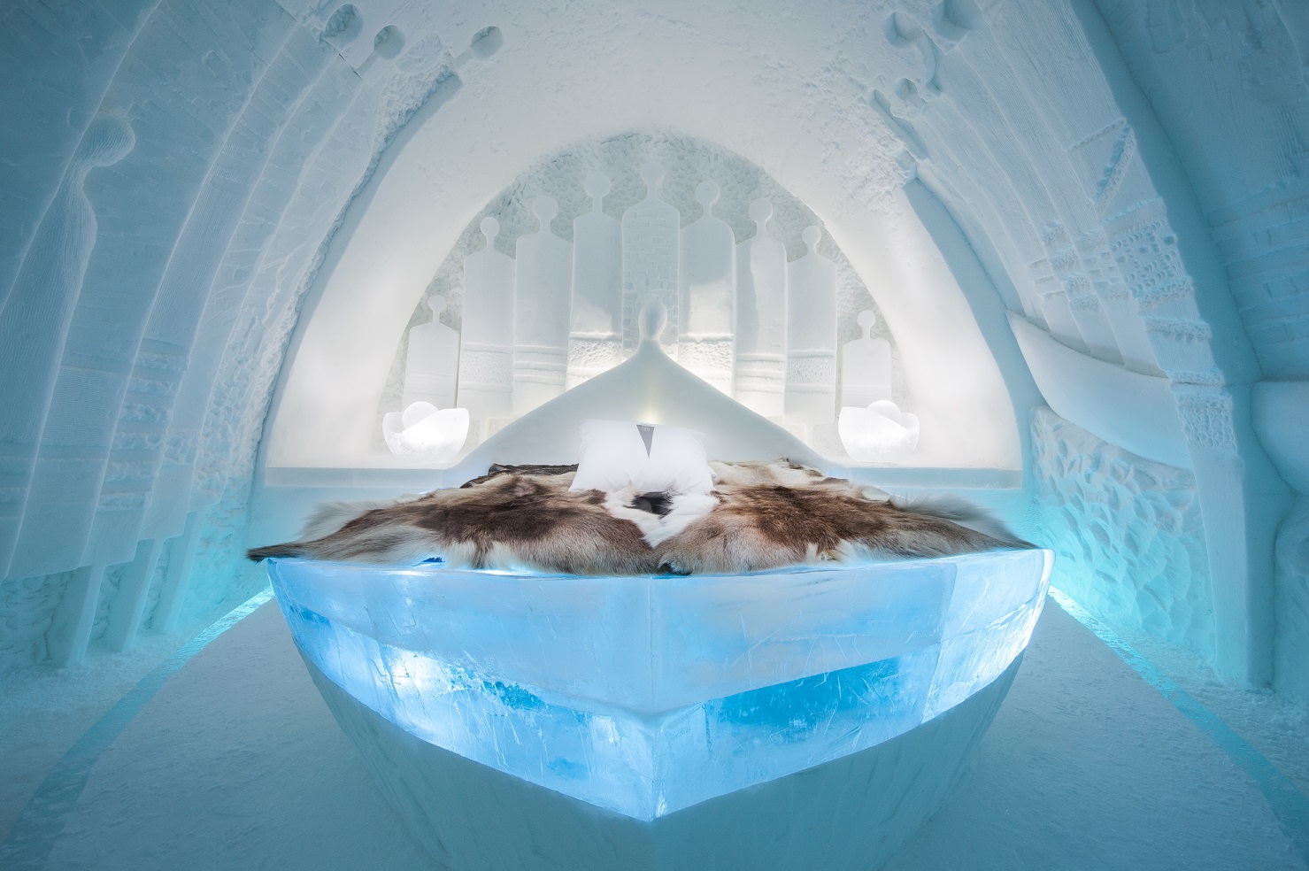 medium art suite daily travellers icehotel 28 Design Alem Teklu Anne Karin Krogevoll. Photo Asaf Kliger. 2