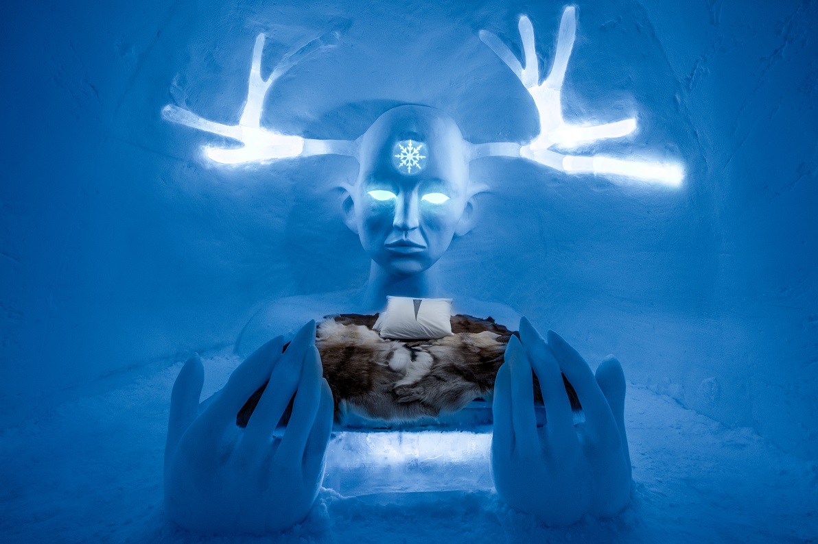 medium art suite queen of the north icehotel 28 Design Emilie Steele Sebastian DellUva. Photo Asaf Kliger. 2