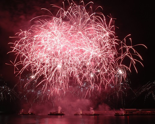 xmas ny Atlantic Festival Fireworks 2 Credit Macedos Pirotecnia Visit Madeira